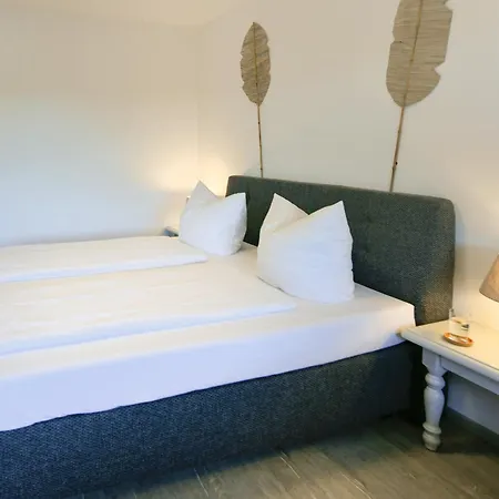 Am Gutspark Drankse Sonnenaufgang Und Sonnentag 아파트 드란스케