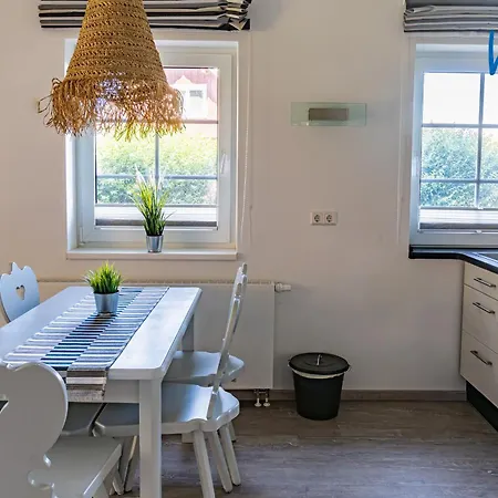 Am Gutspark Drankse Sonnenaufgang Und Sonnentag Apartment