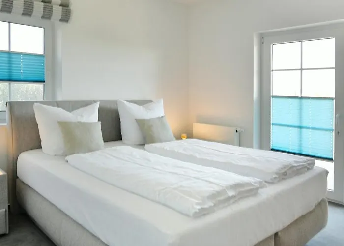 Am Gutspark Drankse Sonnenaufgang Und Sonnentag * Dranske