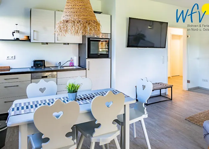 Am Gutspark Drankse Sonnenaufgang Und Sonnentag Apartamento