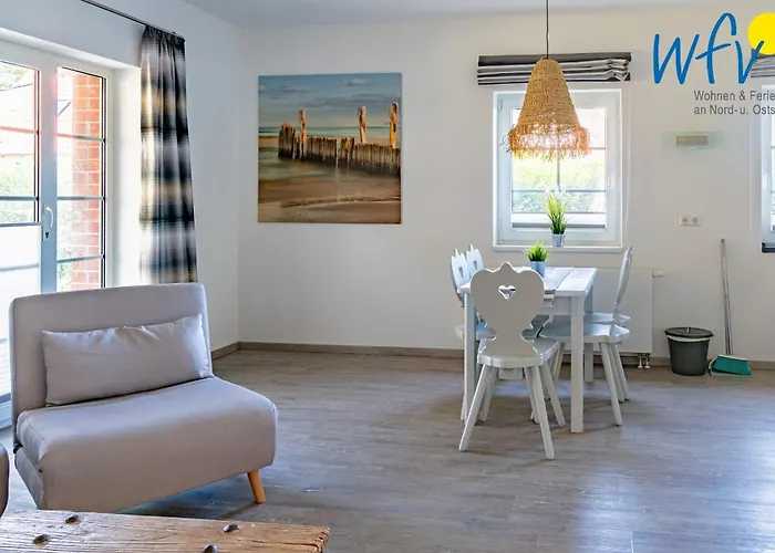 Am Gutspark Drankse Sonnenaufgang Und Sonnentag Dranske